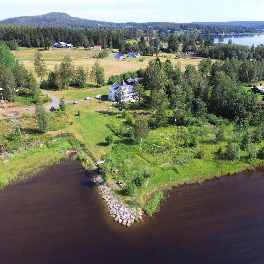 Villa Nyrenoverat Gardshus Pa Havstomt Med Hoeg Standard